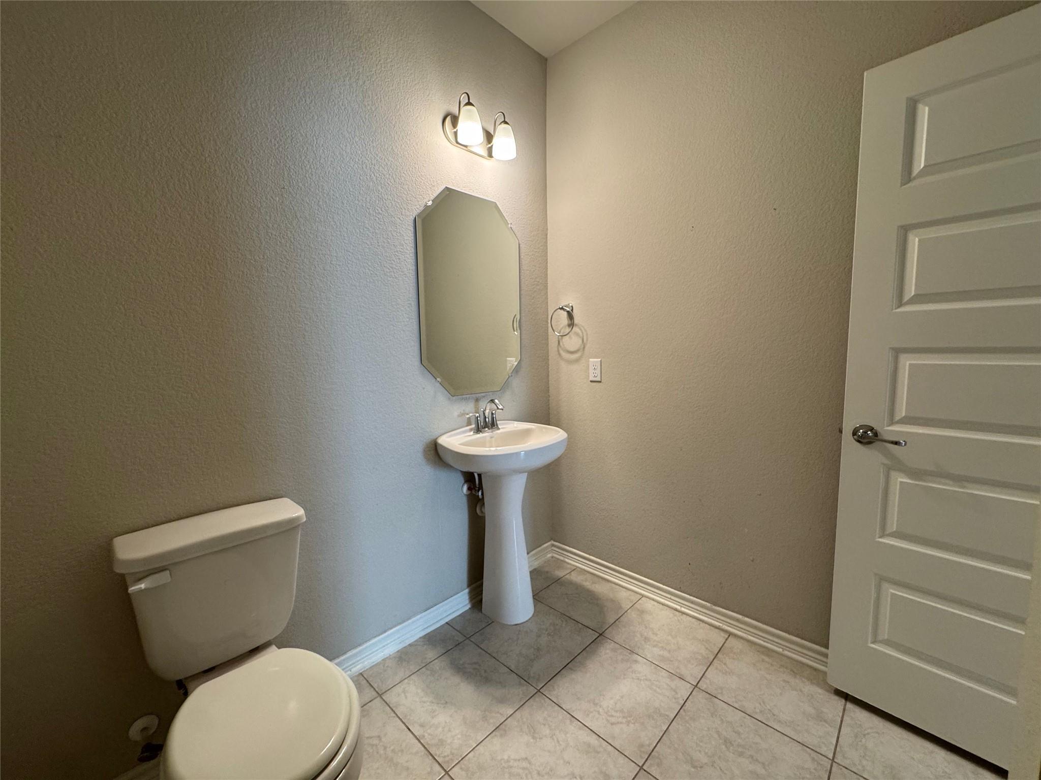 14100 McCoy Loop # 1, Austin, TX 78717