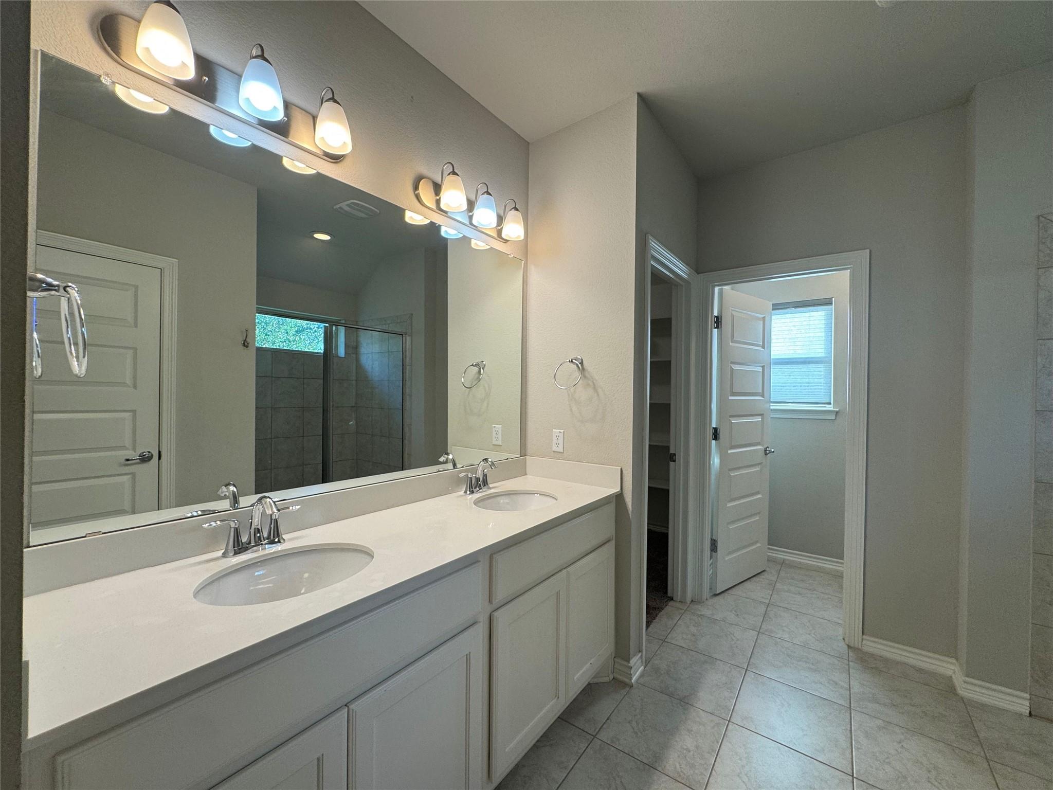 14100 McCoy Loop # 1, Austin, TX 78717