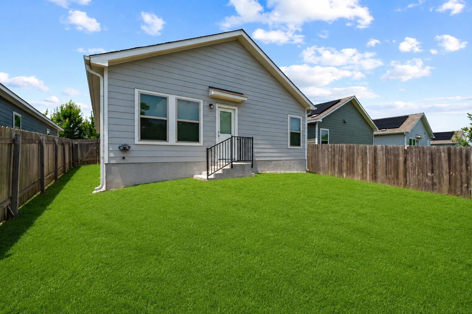 7400 Tonka Ln, Austin, TX 78744