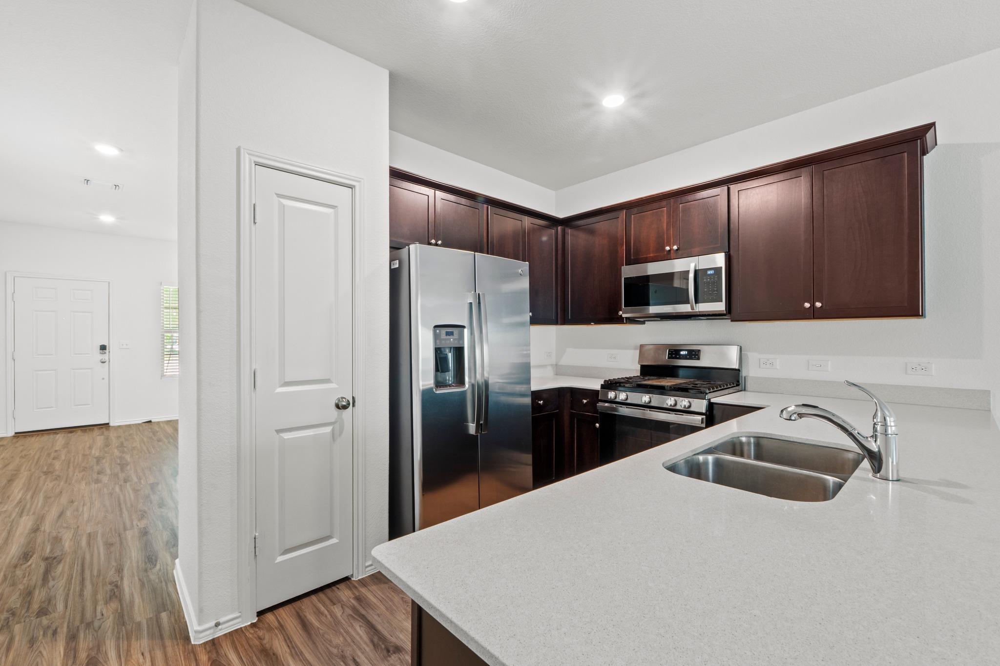 7400 Tonka Ln, Austin, TX 78744