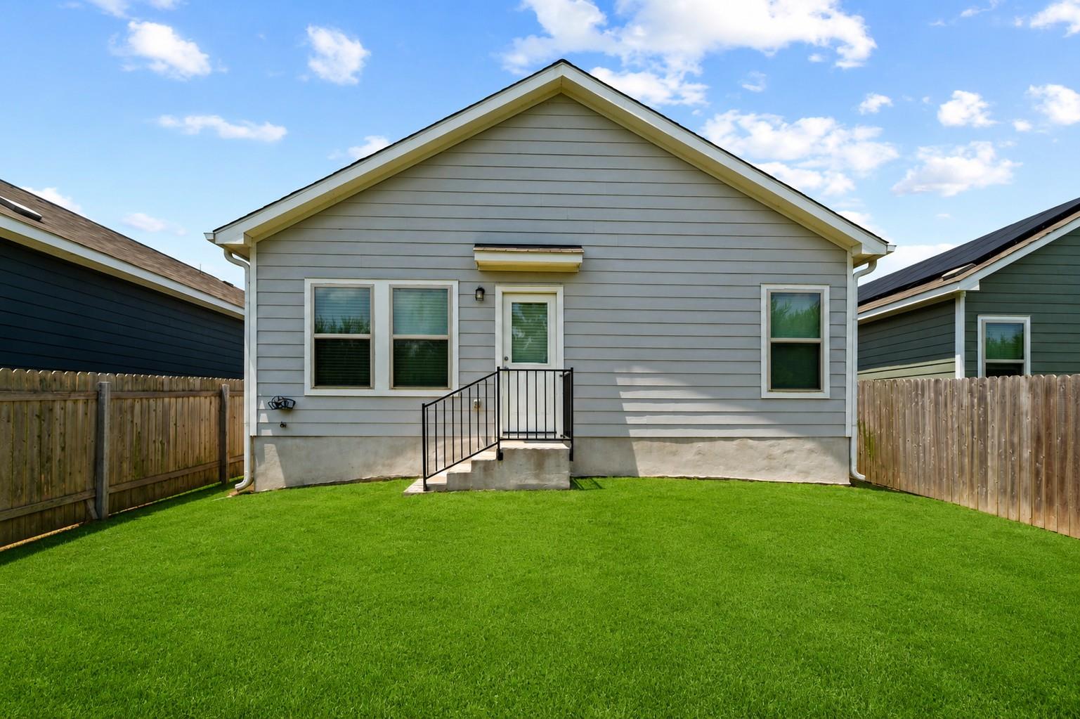 7400 Tonka Ln, Austin, TX 78744