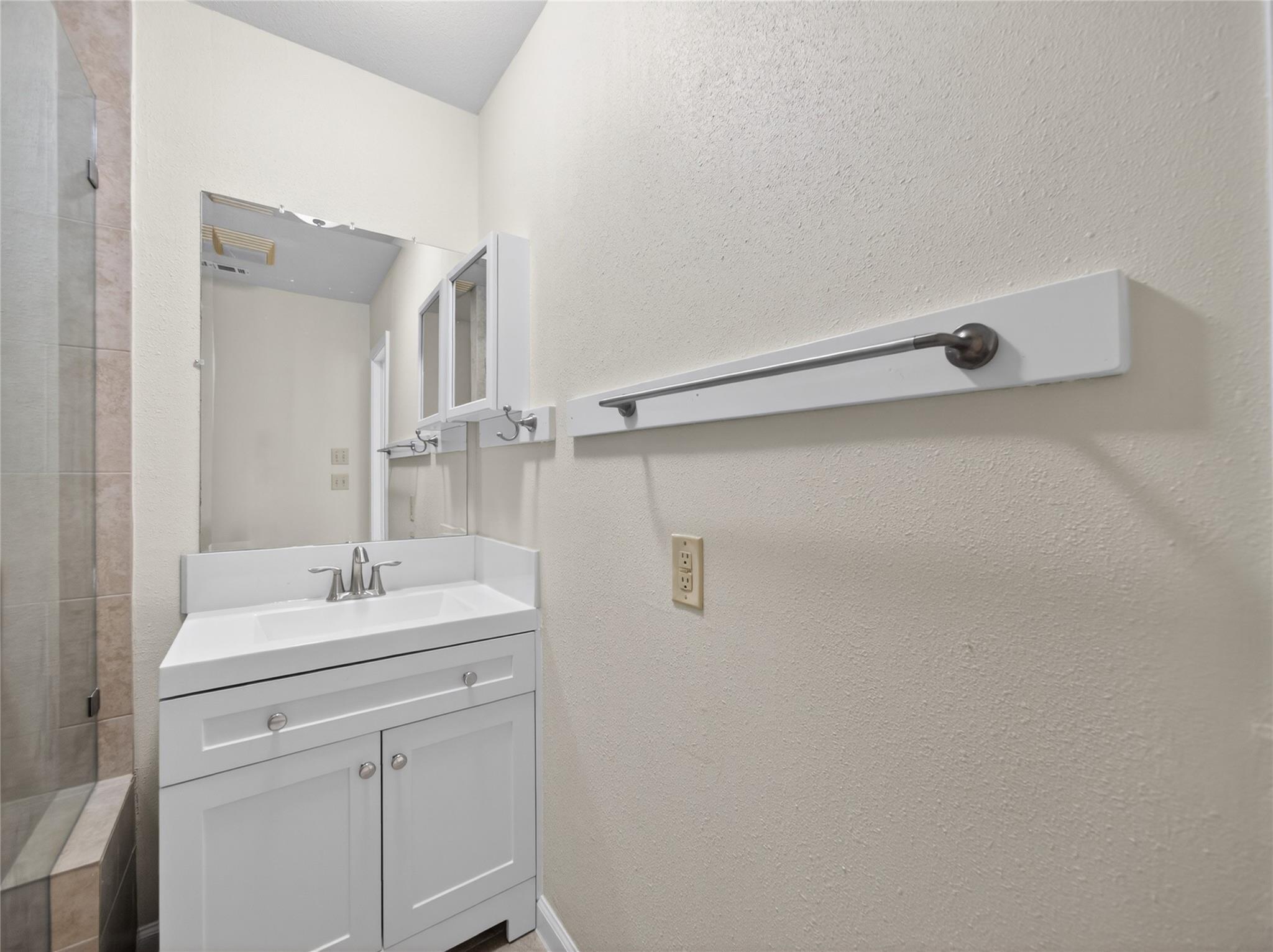 210 Harvard St, San Marcos, TX 78666
