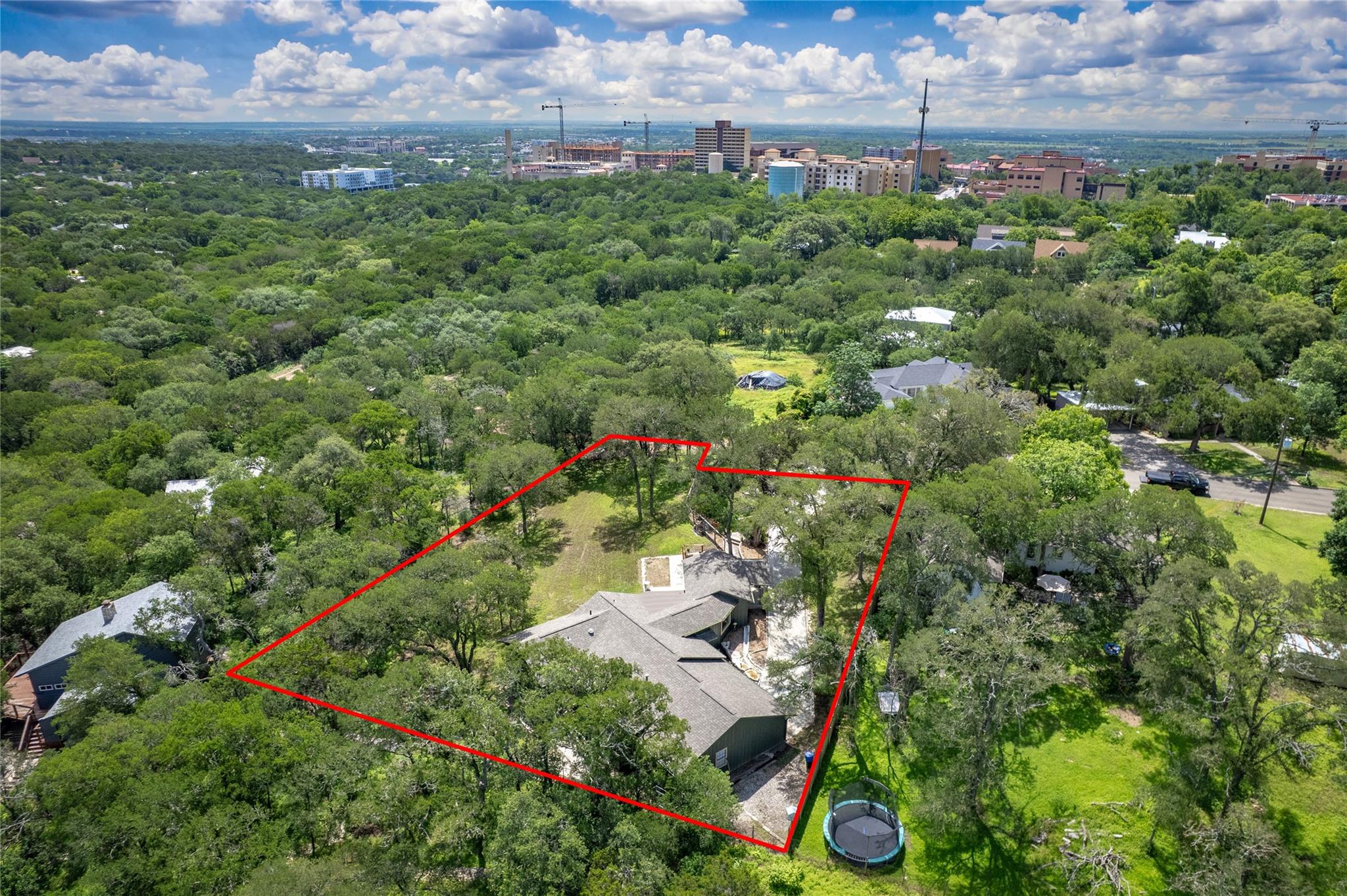 210 Harvard St, San Marcos, TX 78666