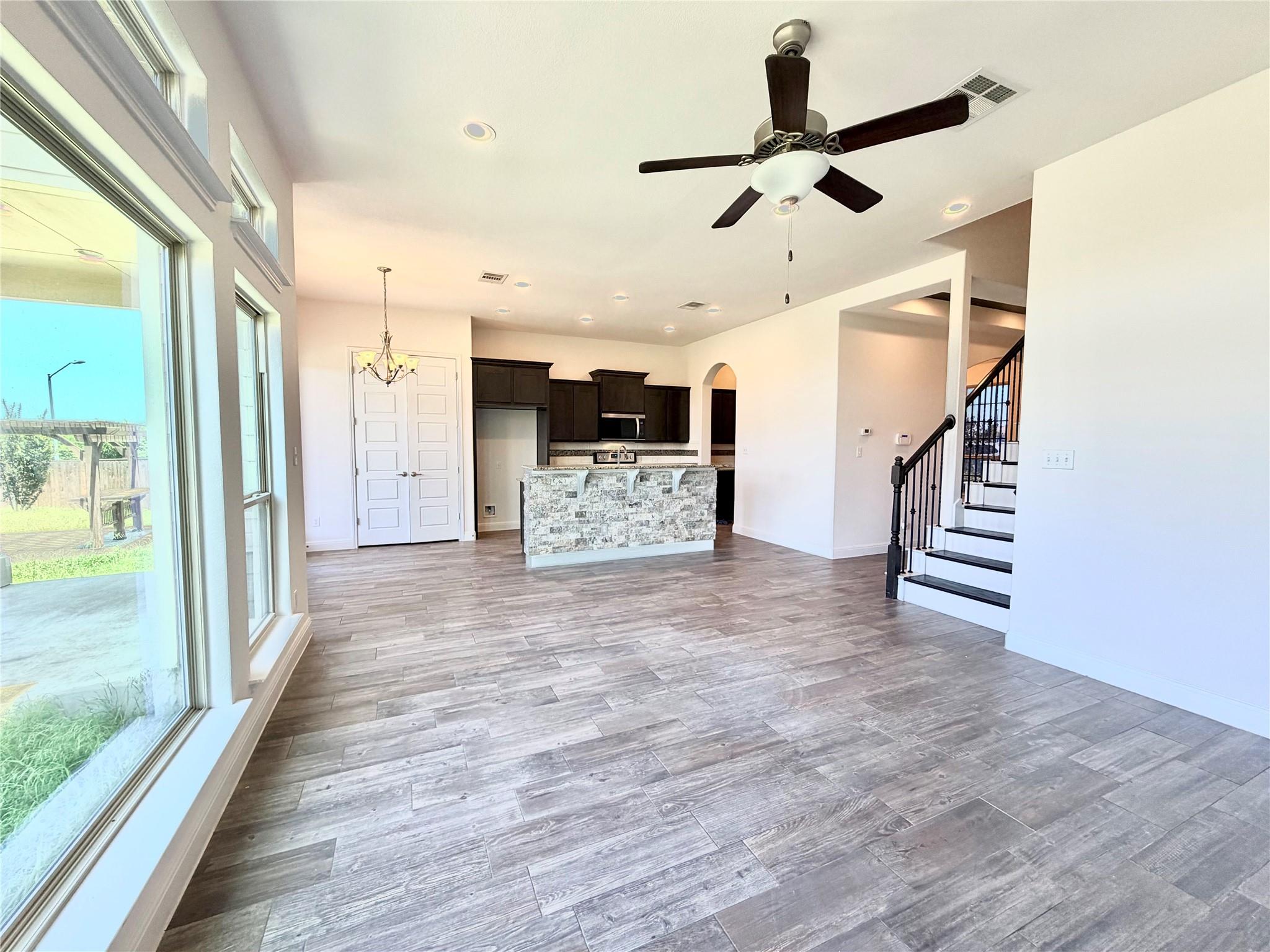 704 Gunning Cv, Pflugerville, TX 78660