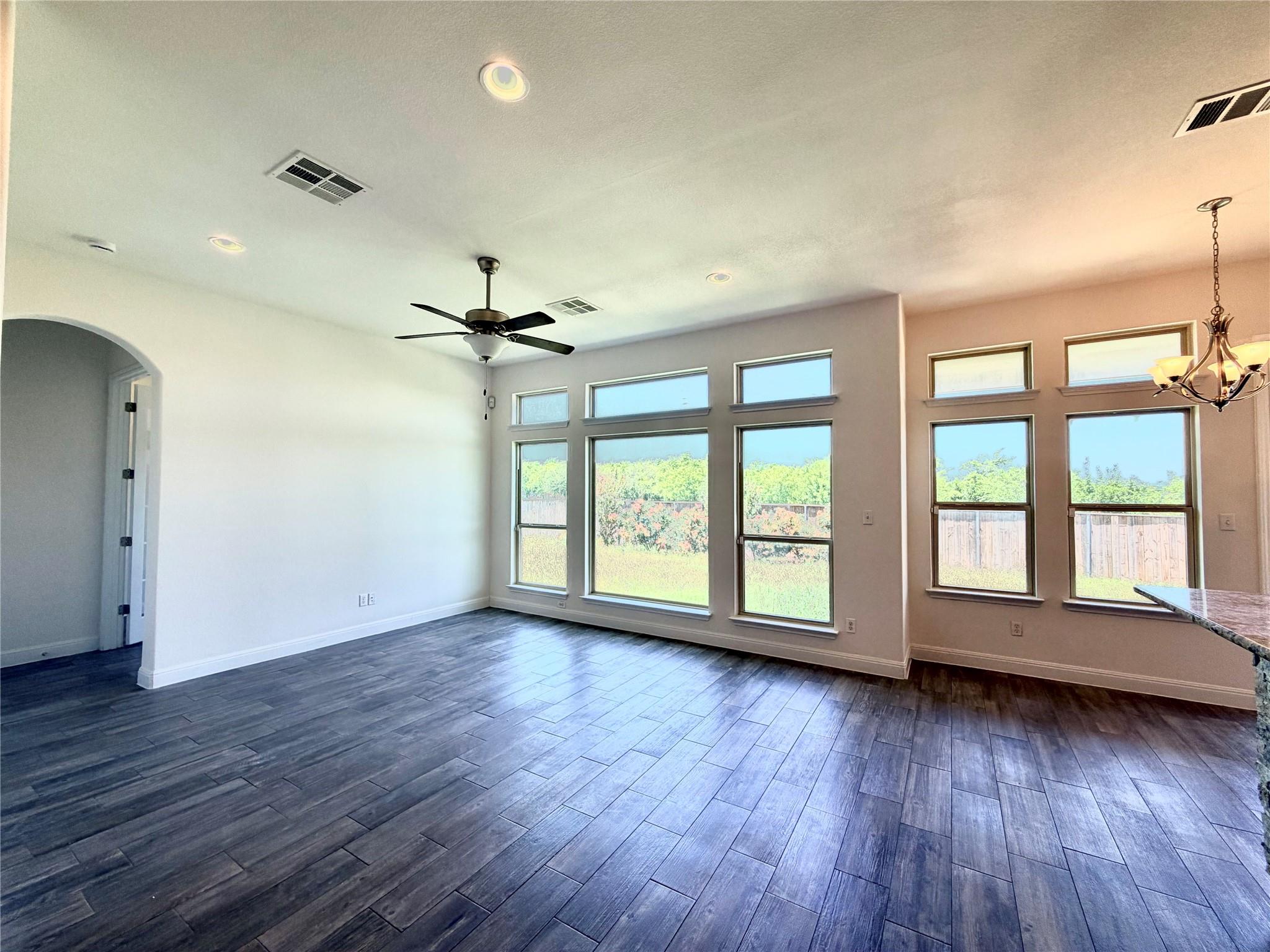 704 Gunning Cv, Pflugerville, TX 78660