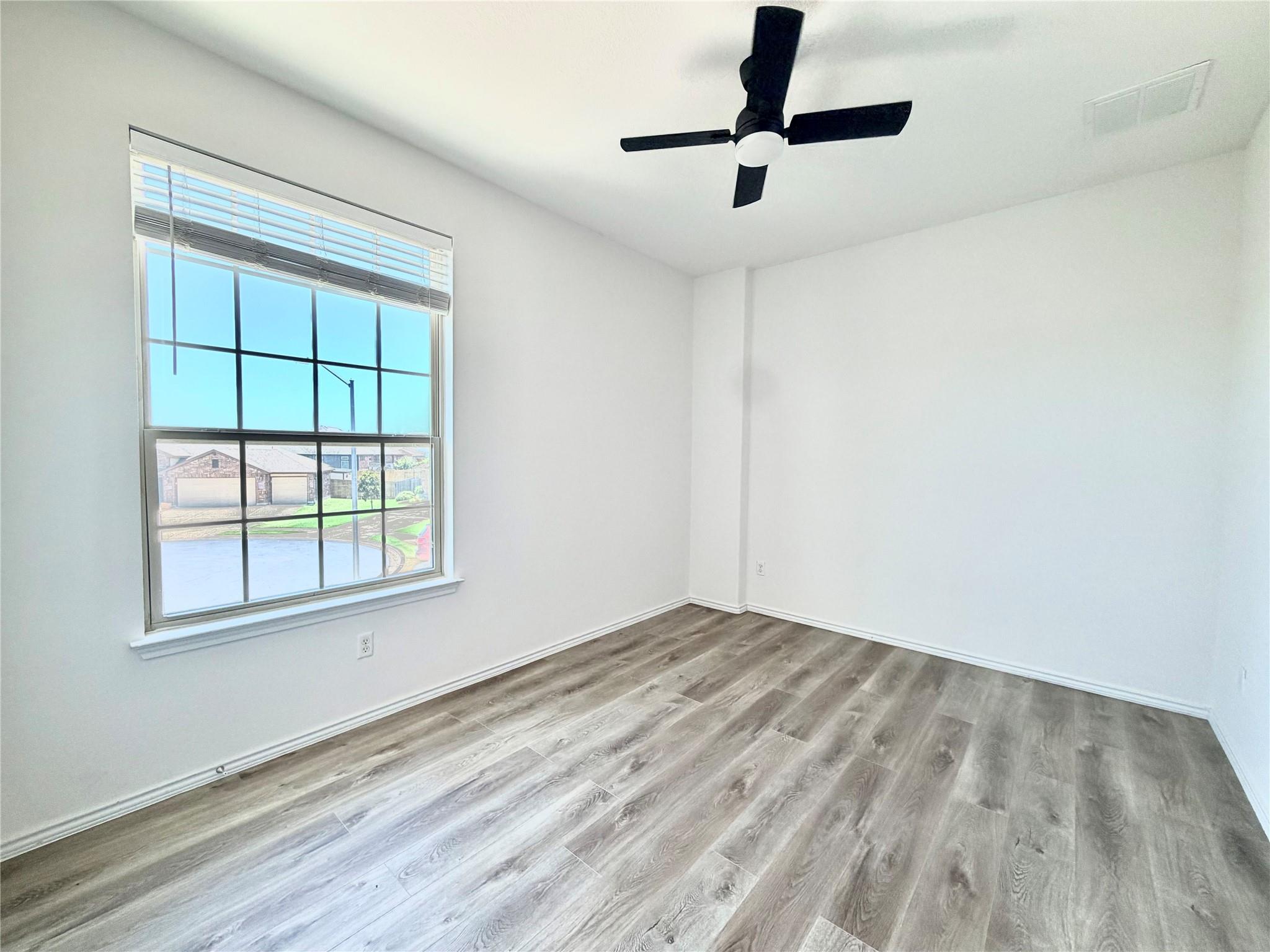 704 Gunning Cv, Pflugerville, TX 78660