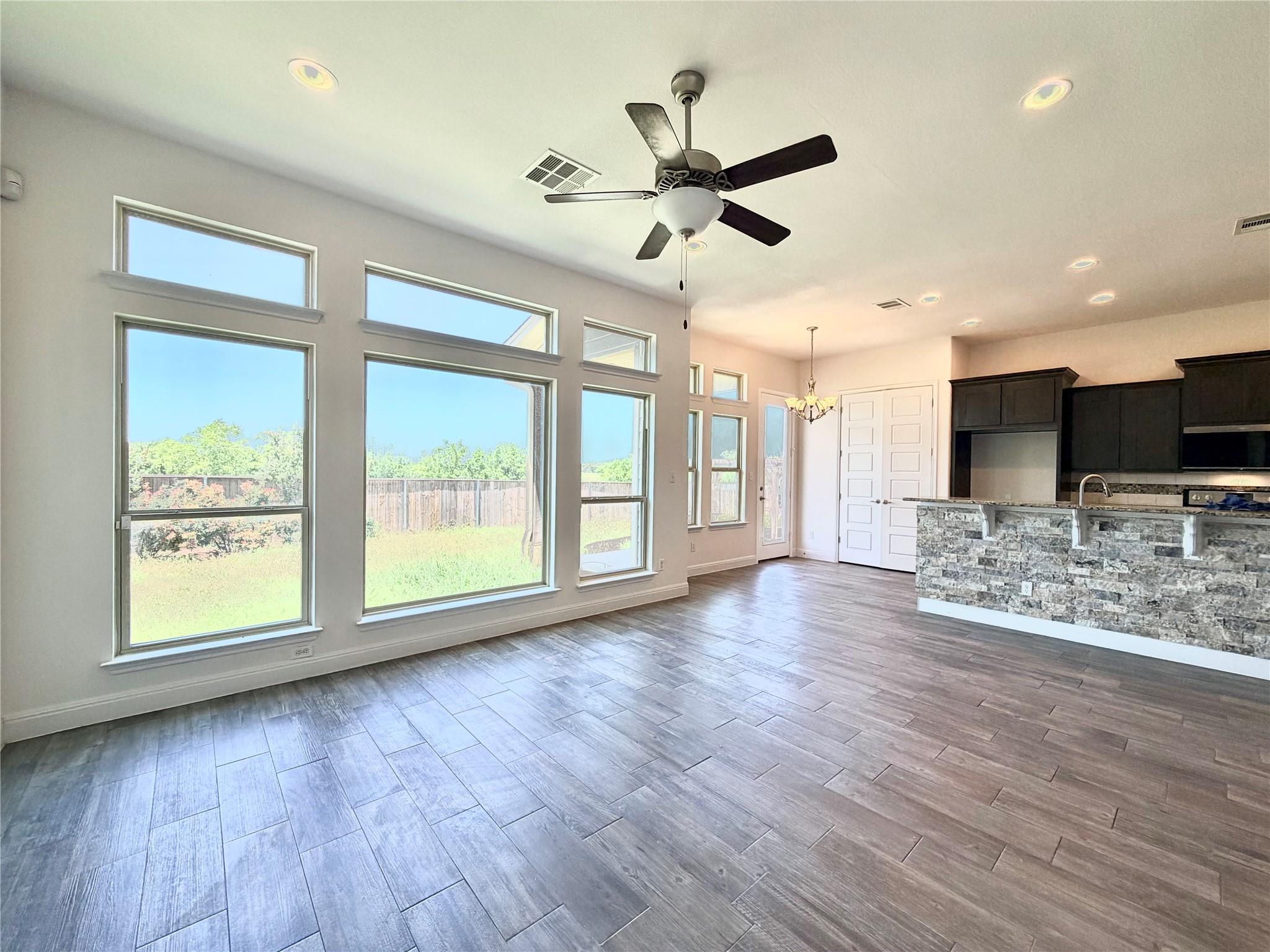 704 Gunning Cv, Pflugerville, TX 78660