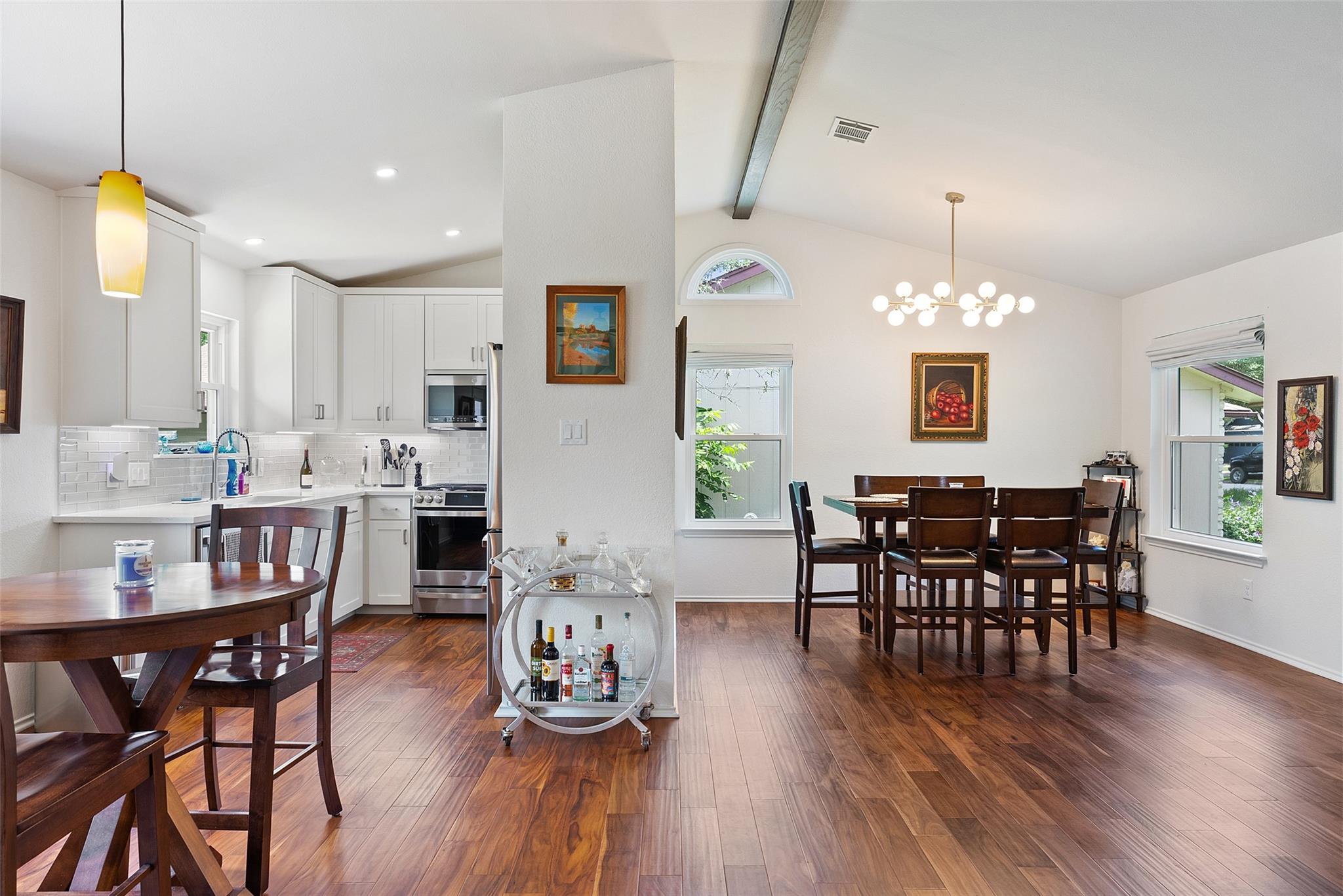 8406 Washita Dr, Austin, TX 78749