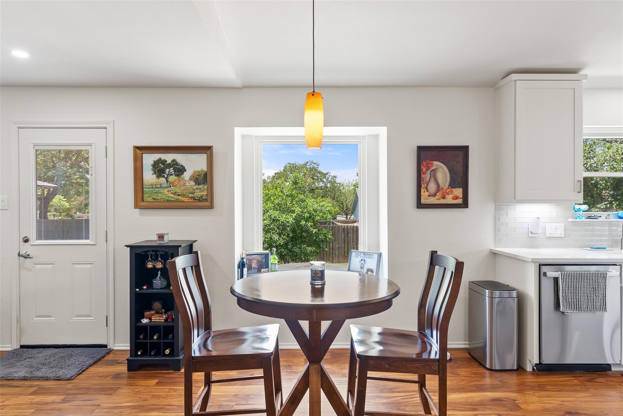 8406 Washita Dr, Austin, TX 78749