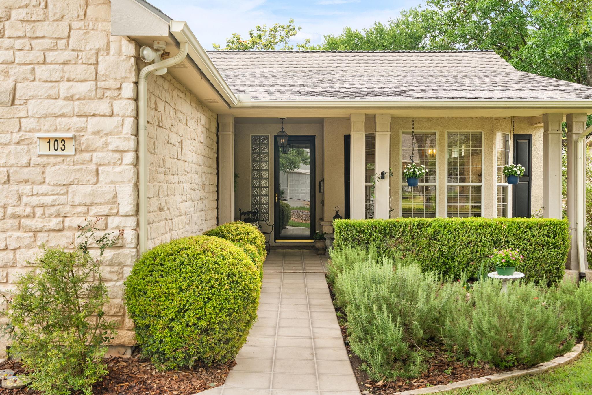 103 Ruellia Dr, Georgetown, TX 78633