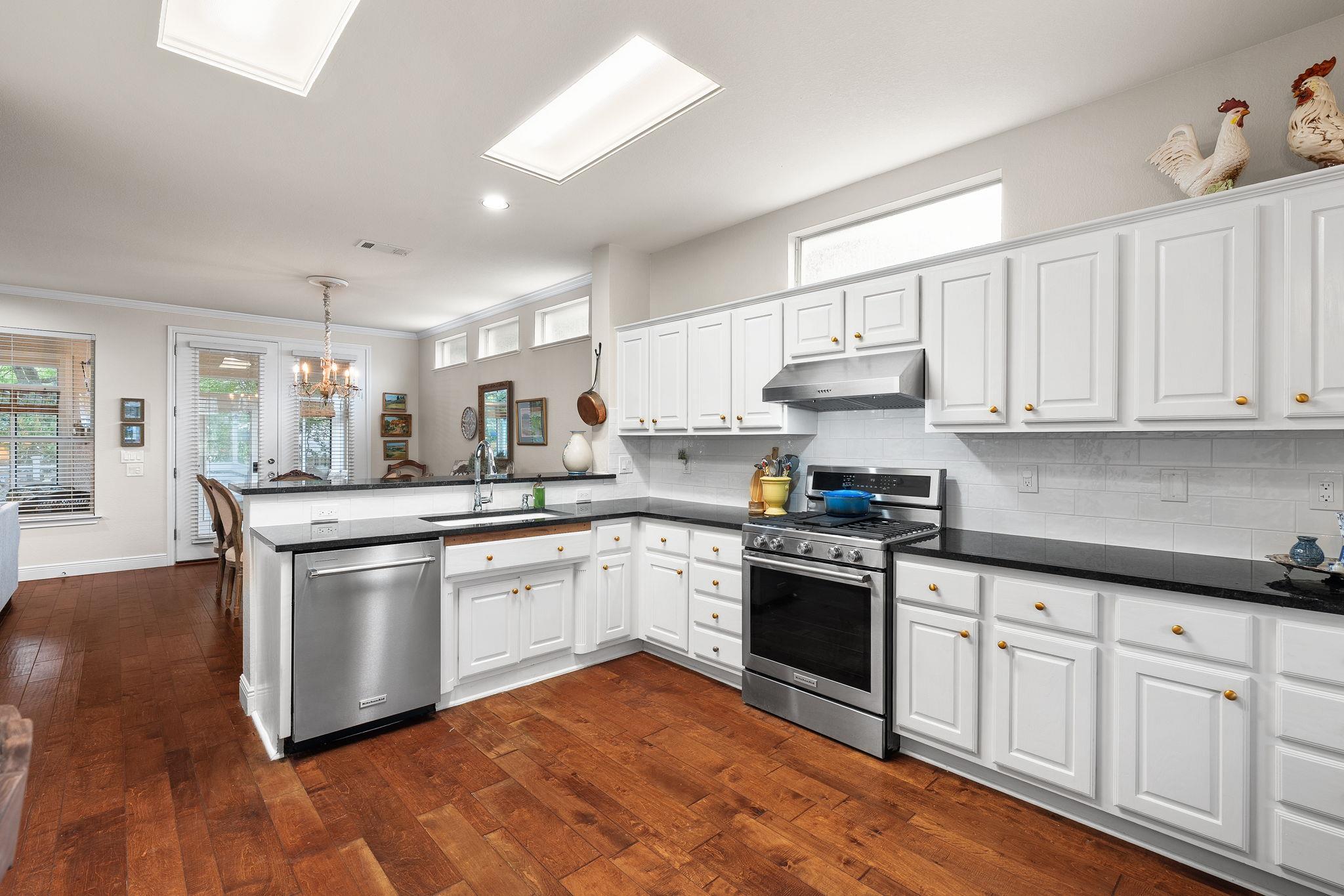 103 Ruellia Dr, Georgetown, TX 78633