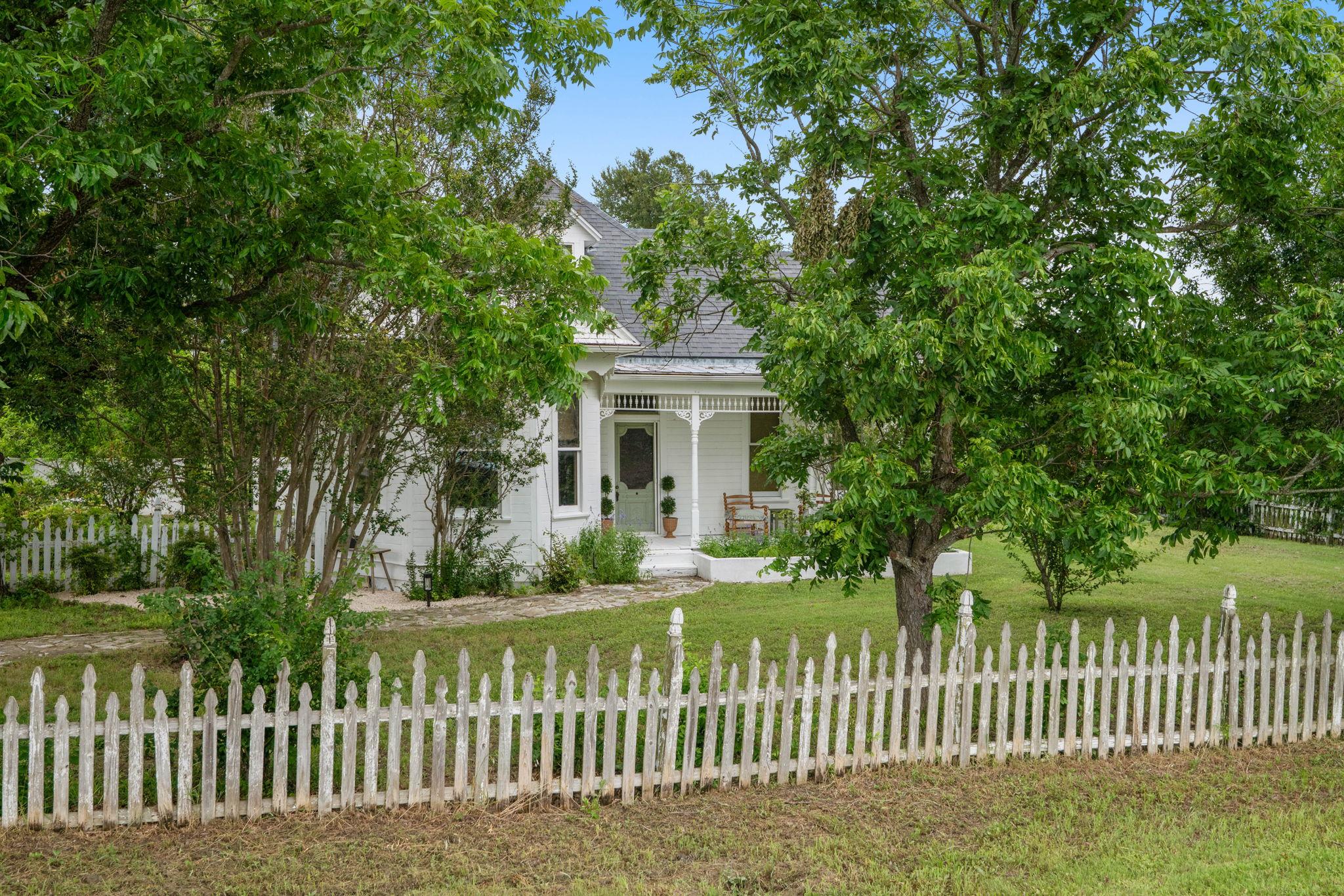 17919 Manda Carlson Rd, Manor, TX 78653