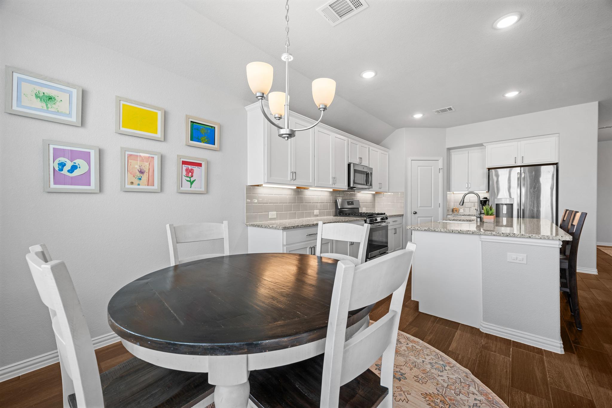 4174 Kingsley Ave, Round Rock, TX 78681