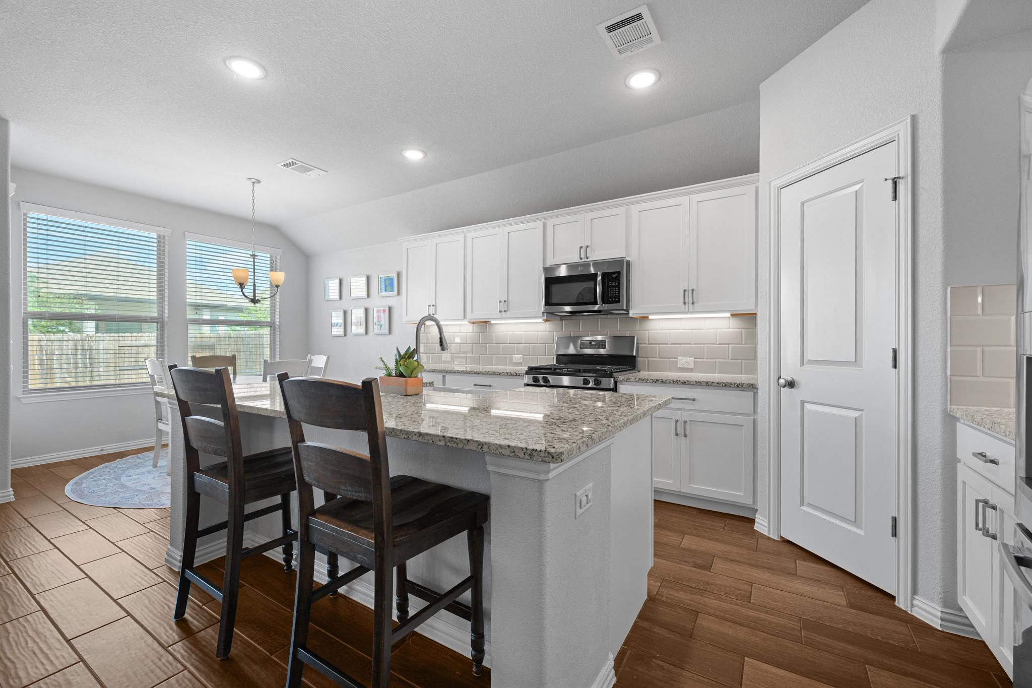 4174 Kingsley Ave, Round Rock, TX 78681