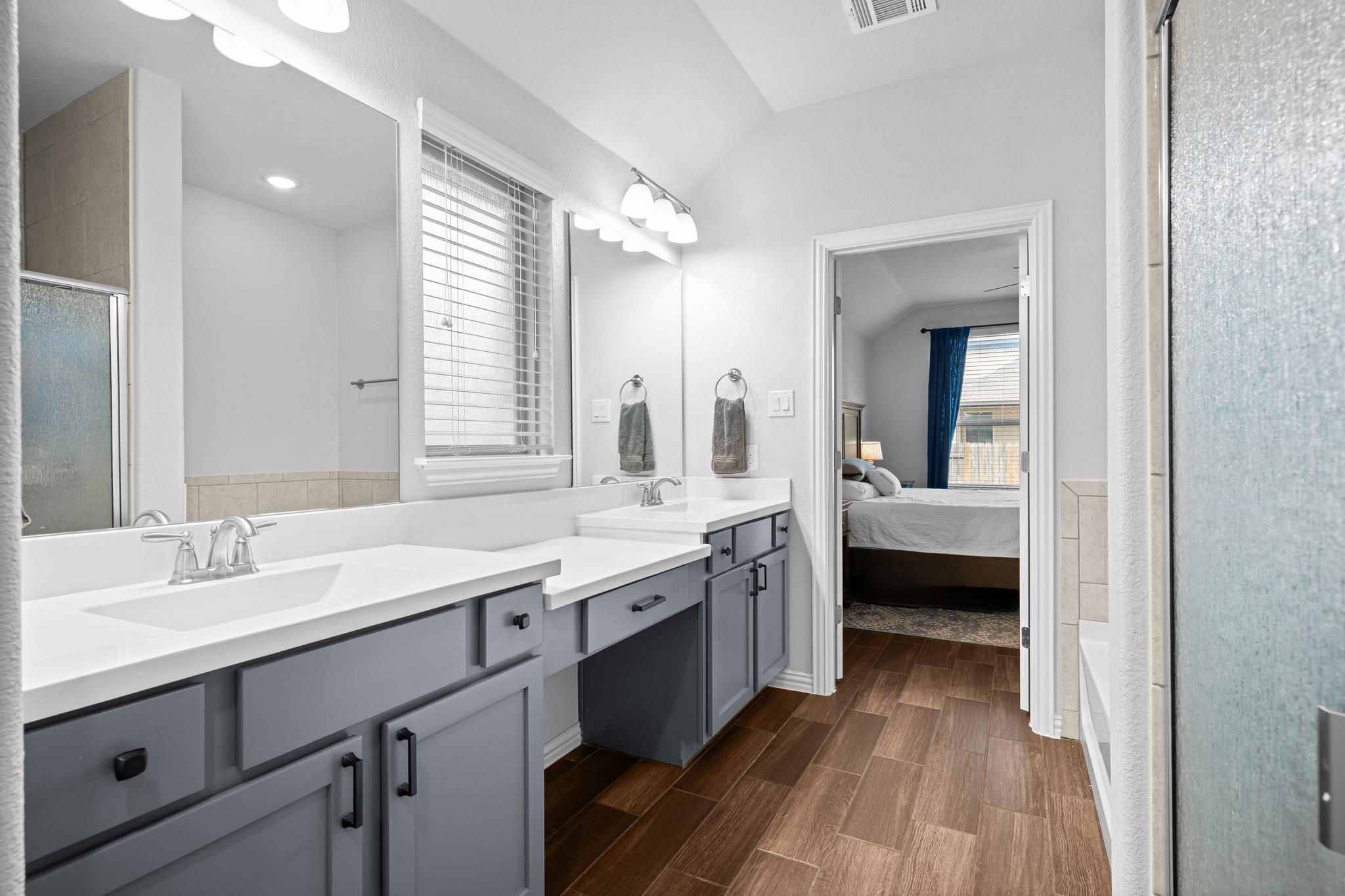 4174 Kingsley Ave, Round Rock, TX 78681