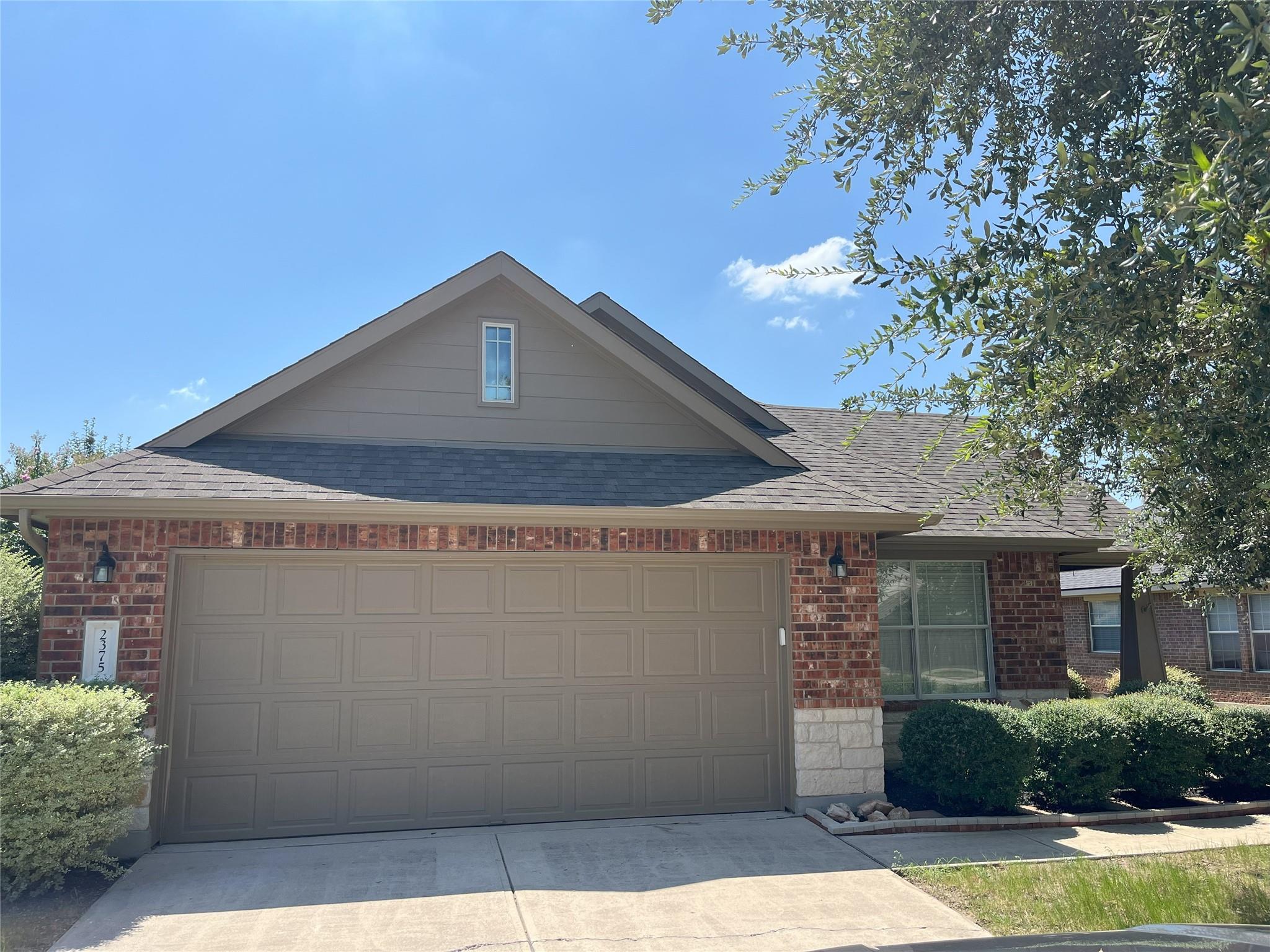 2375 Garlic Creek Dr, Buda, TX 78610