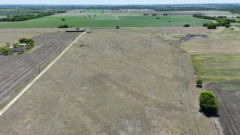 900 County Rd 124, Georgetown, TX 78626