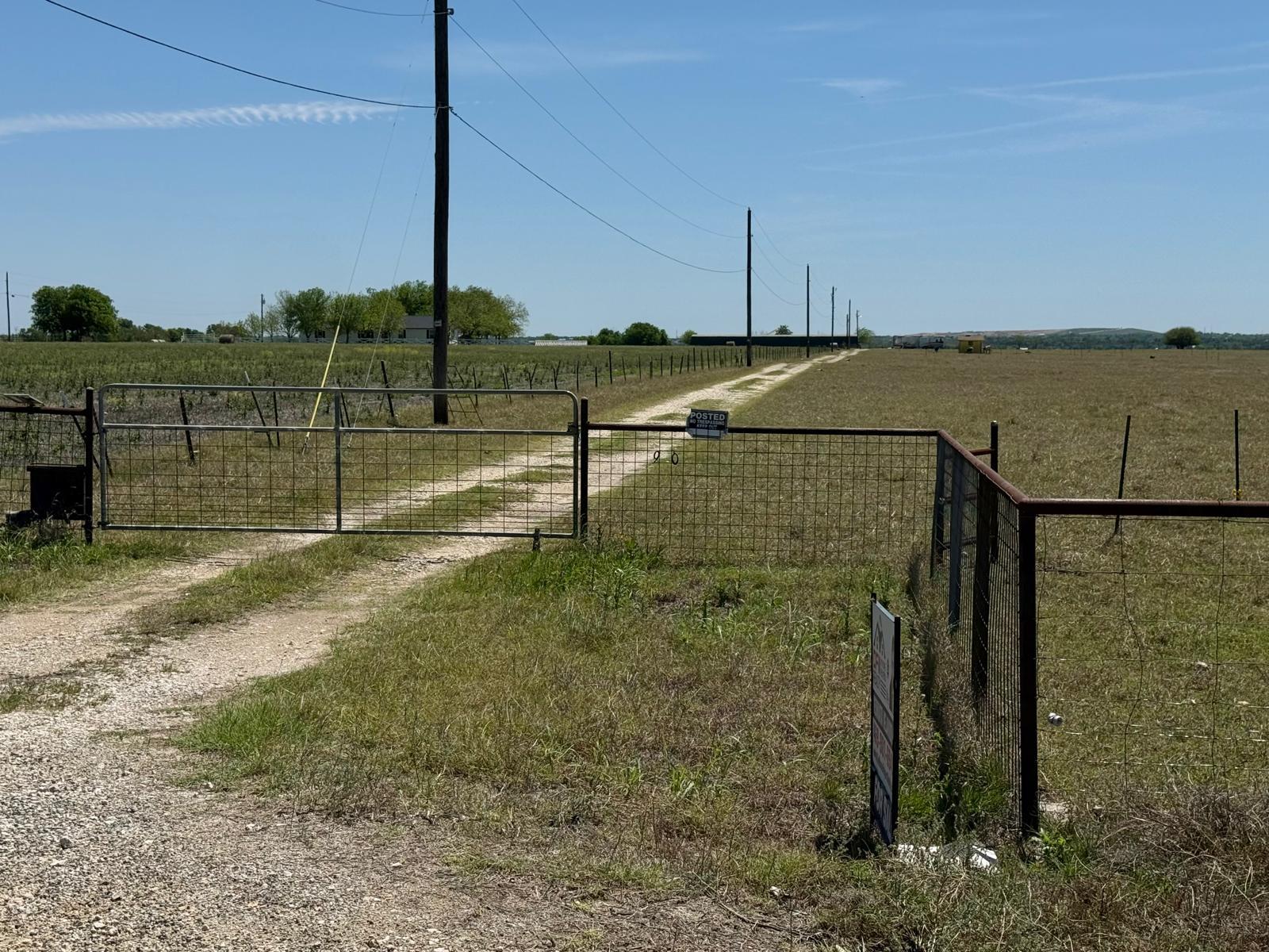 900 County Rd 124, Georgetown, TX 78626