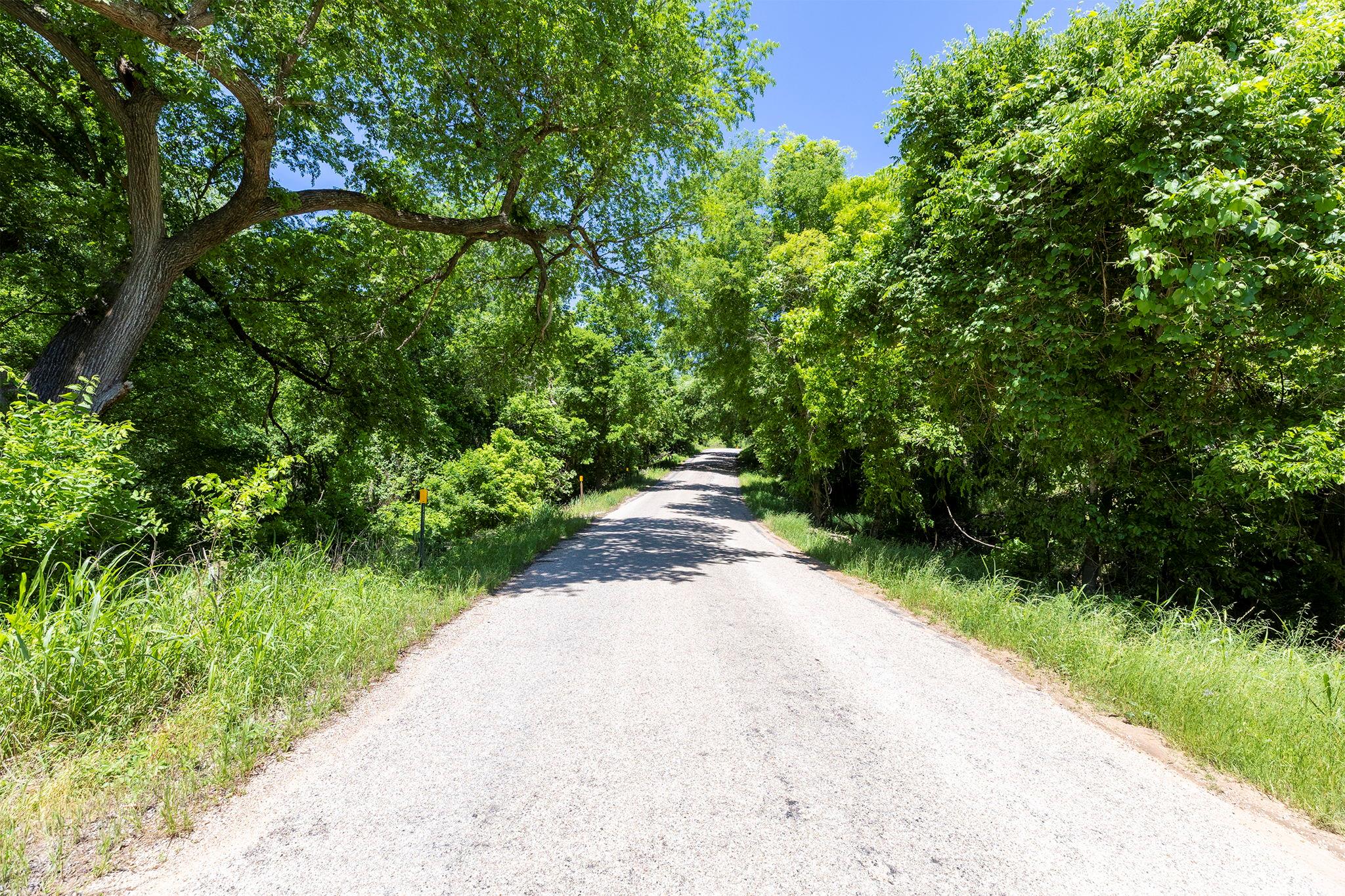 000 Oah Ct, Bastrop, TX 78602