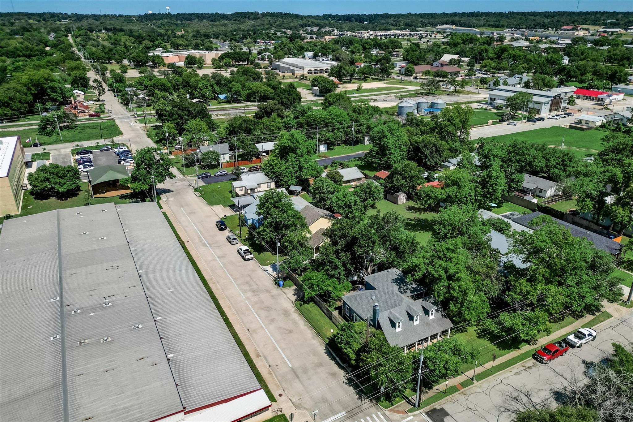 1103 Farm St, Bastrop, TX 78602