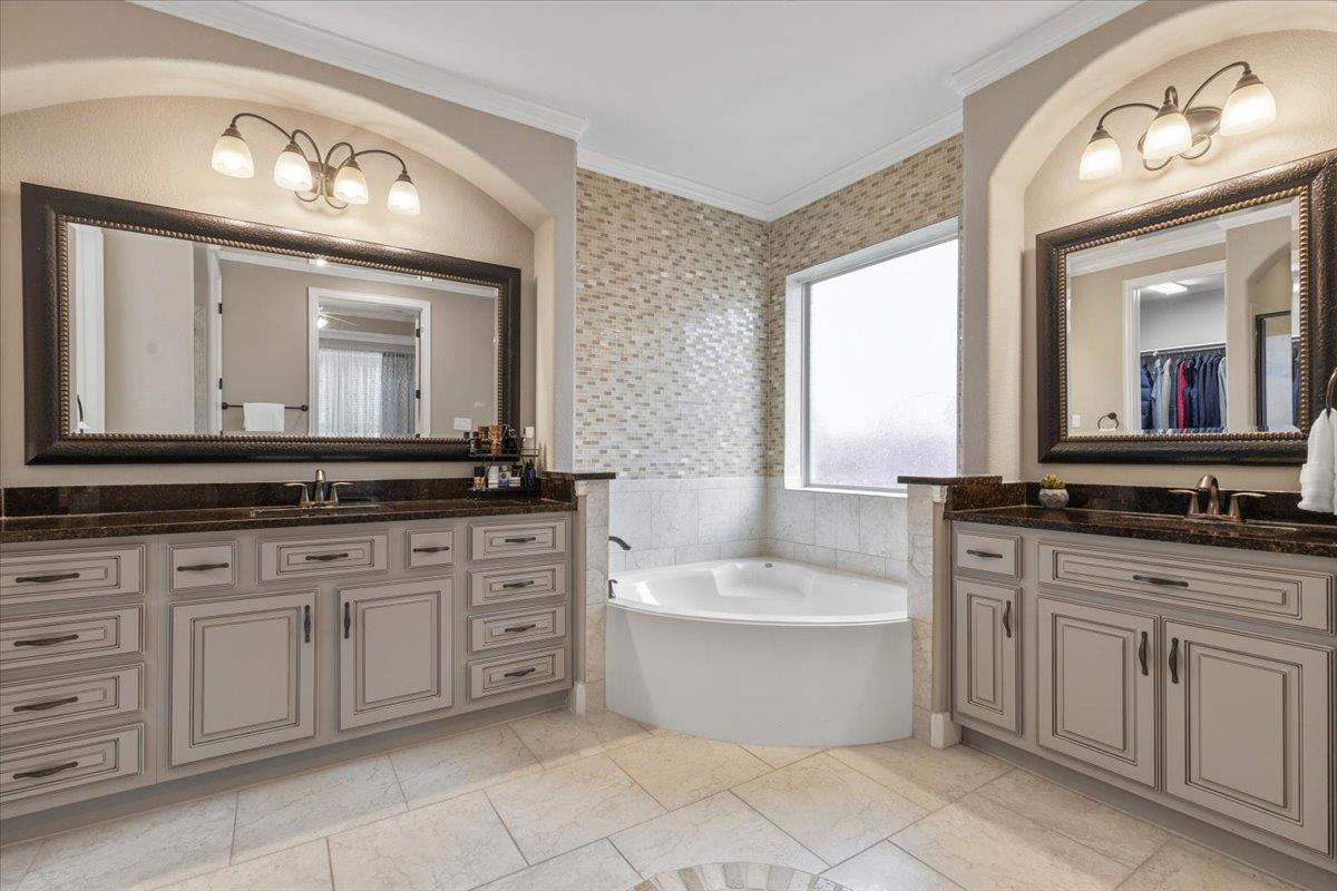 4365 Caldwell Palm Cir, Round Rock, TX 78665