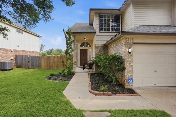 4405 Hoffman Dr, Austin, TX 78749