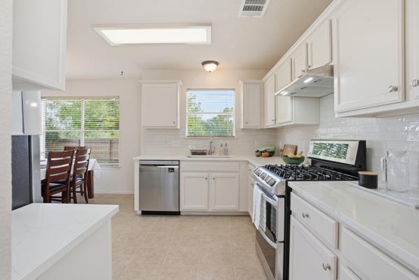 4405 Hoffman Dr, Austin, TX 78749