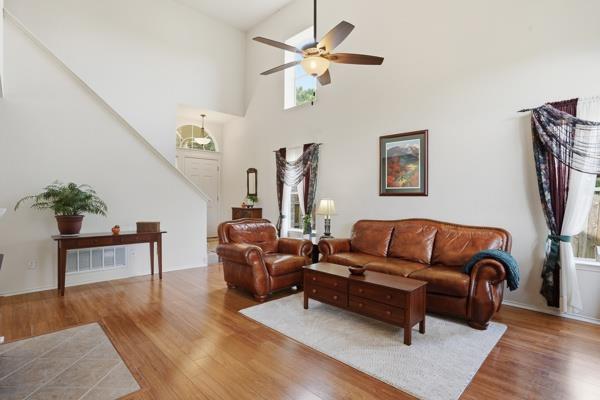 4405 Hoffman Dr, Austin, TX 78749