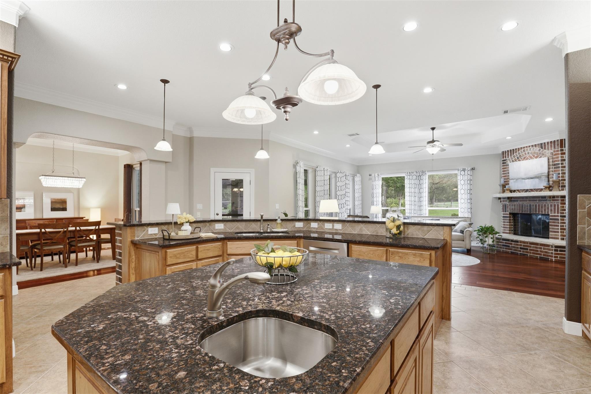 107 W Majestic Oak Ln, Georgetown, TX 78633