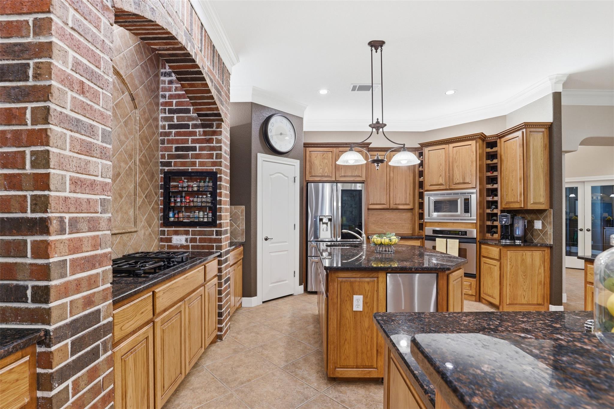 107 W Majestic Oak Ln, Georgetown, TX 78633
