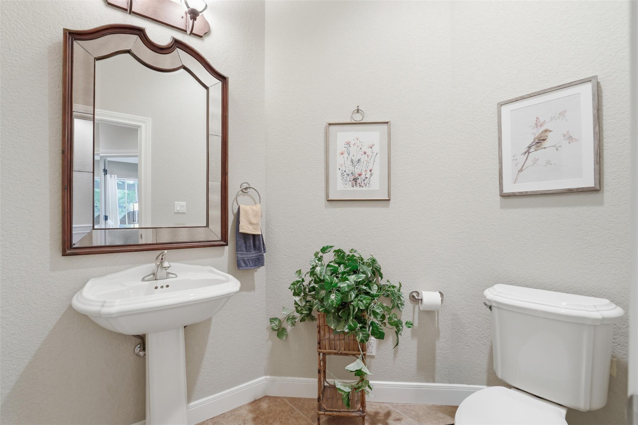 107 W Majestic Oak Ln, Georgetown, TX 78633