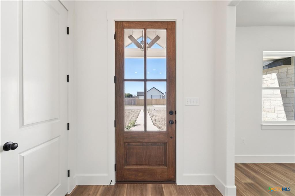 5207 Hollow Ranch Dr, Salado, TX 76571