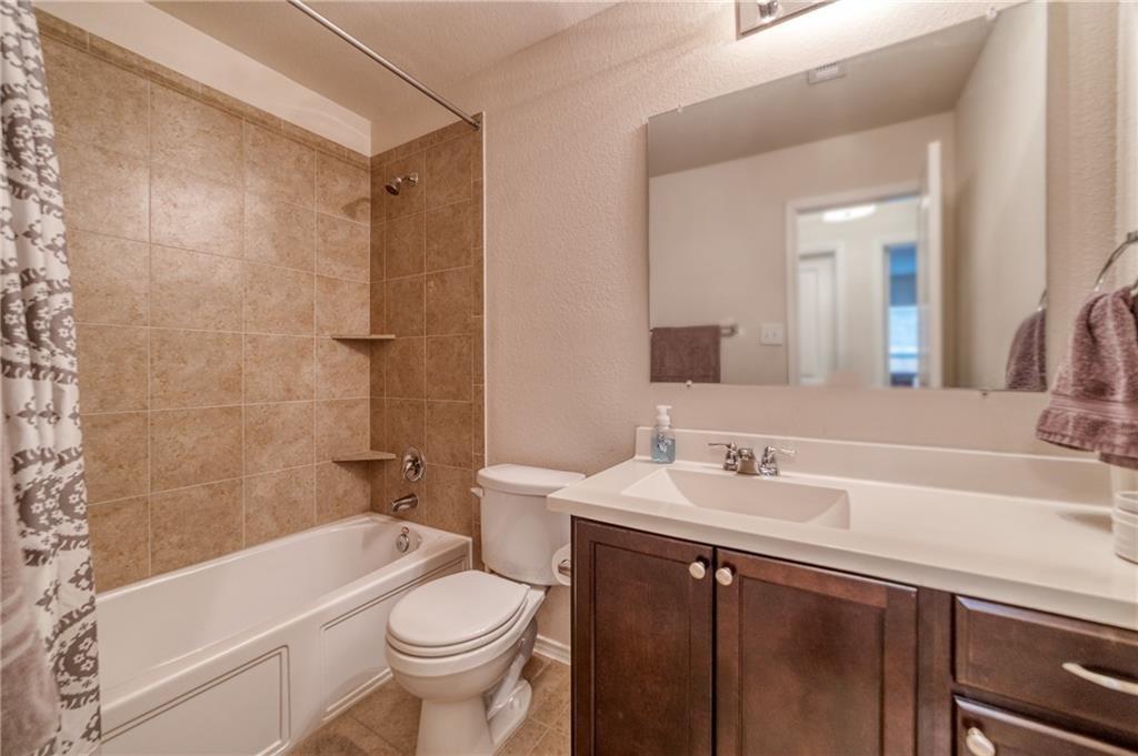 2100 Littleton Dr, Leander, TX 78641