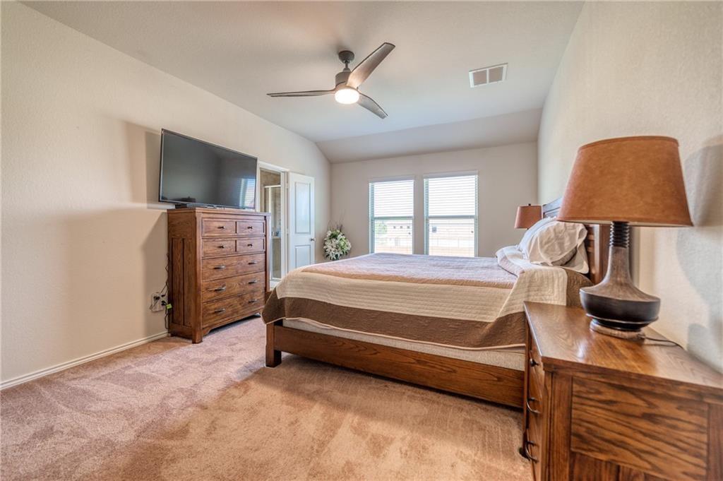 2100 Littleton Dr, Leander, TX 78641