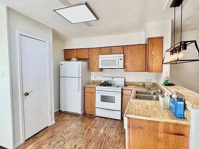 801 Bracewood Cir, San Marcos, TX 78666