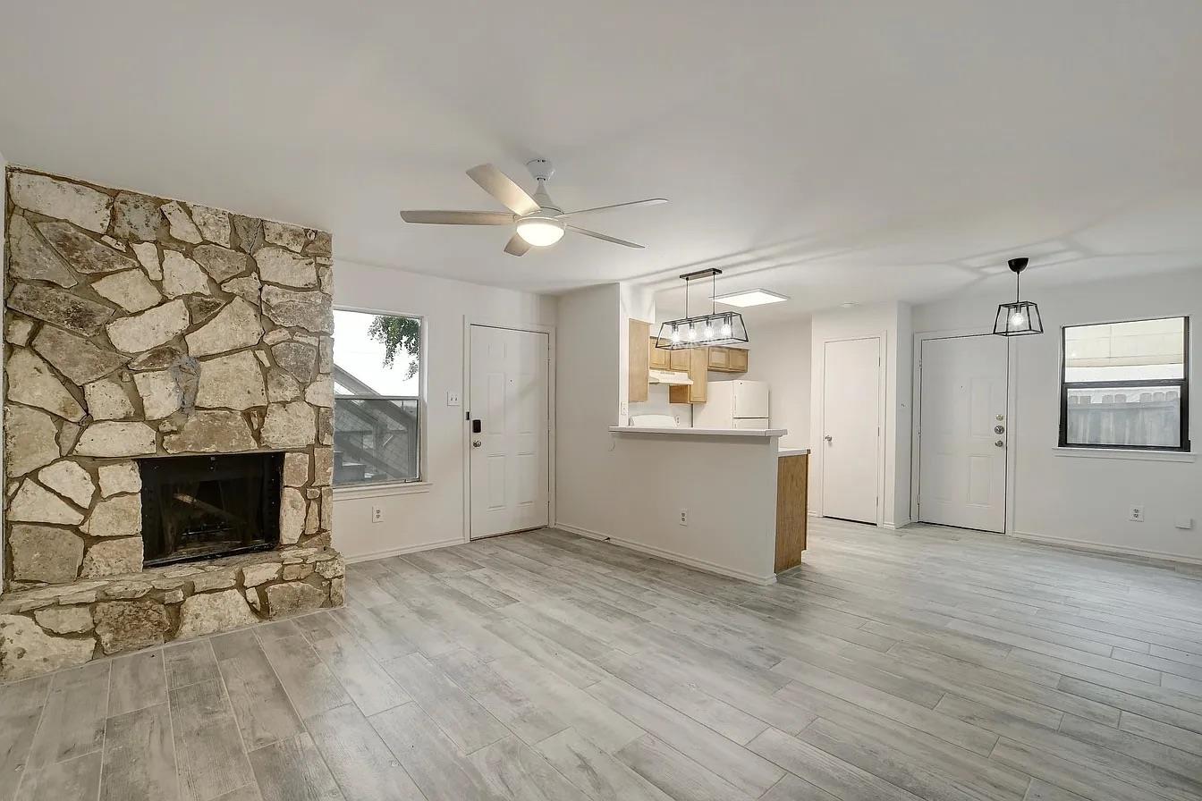 801 Bracewood Cir, San Marcos, TX 78666