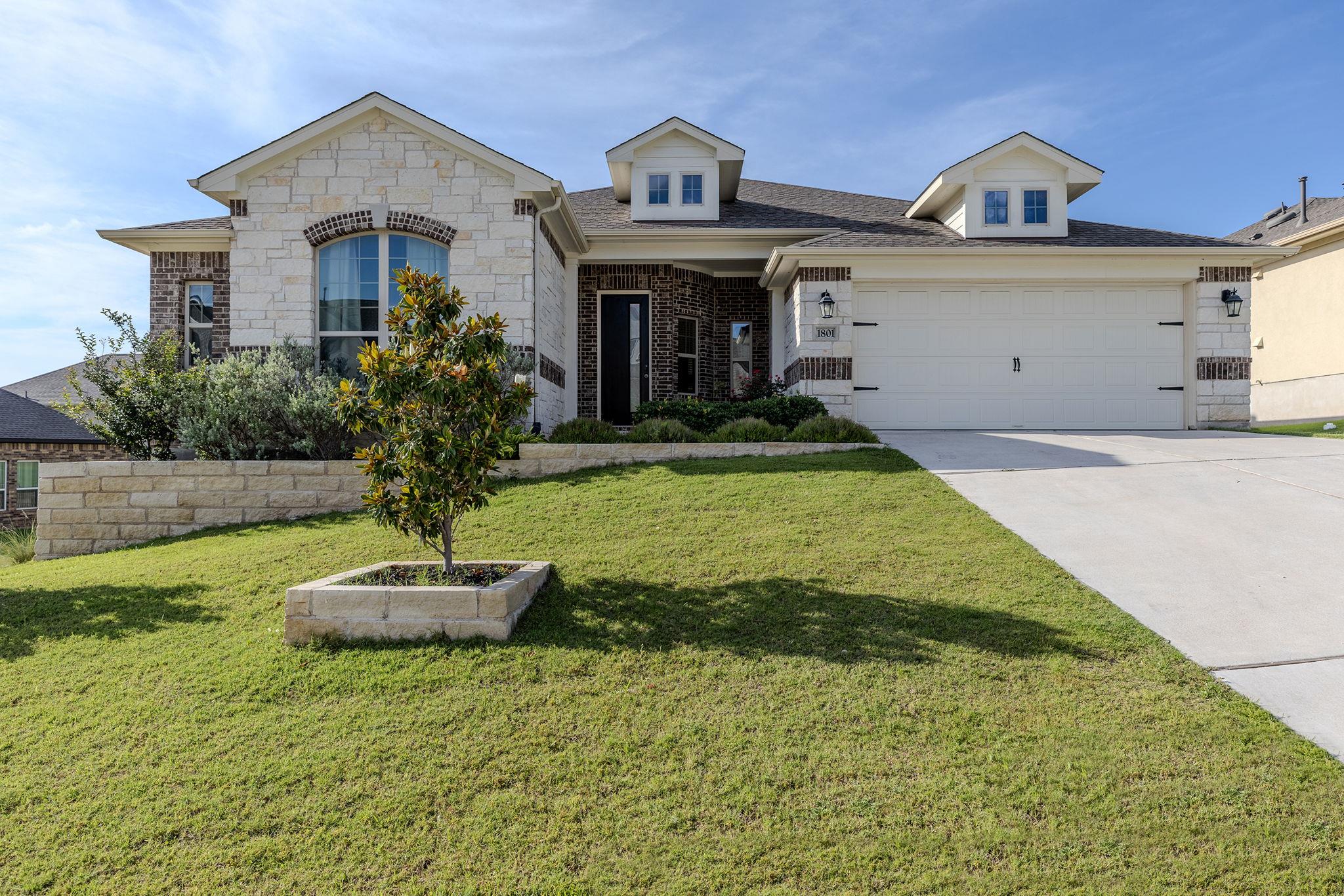 1801 Baleric Dr, Leander, TX 78641