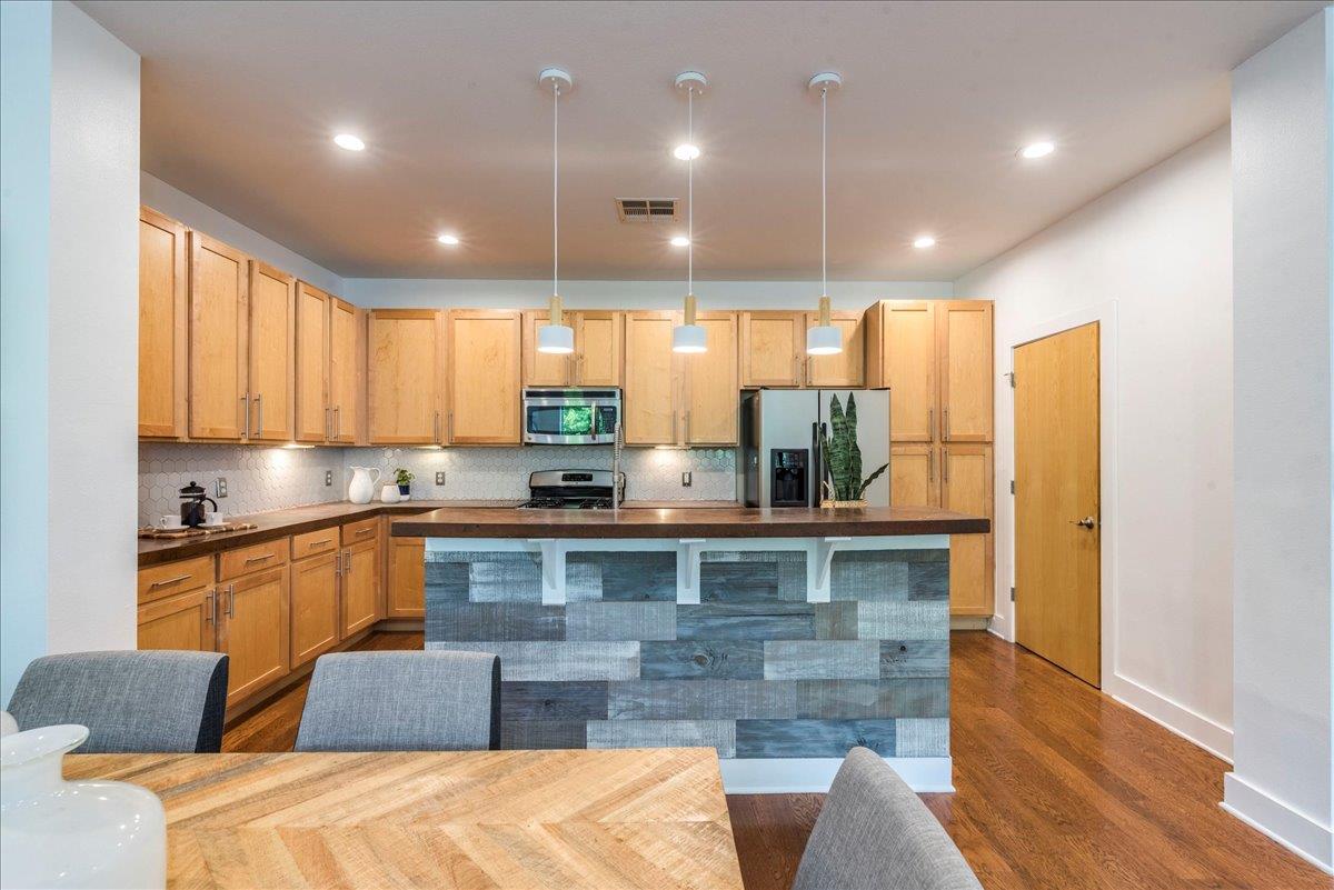 2608 E 6th St # 6, Austin, TX 78702