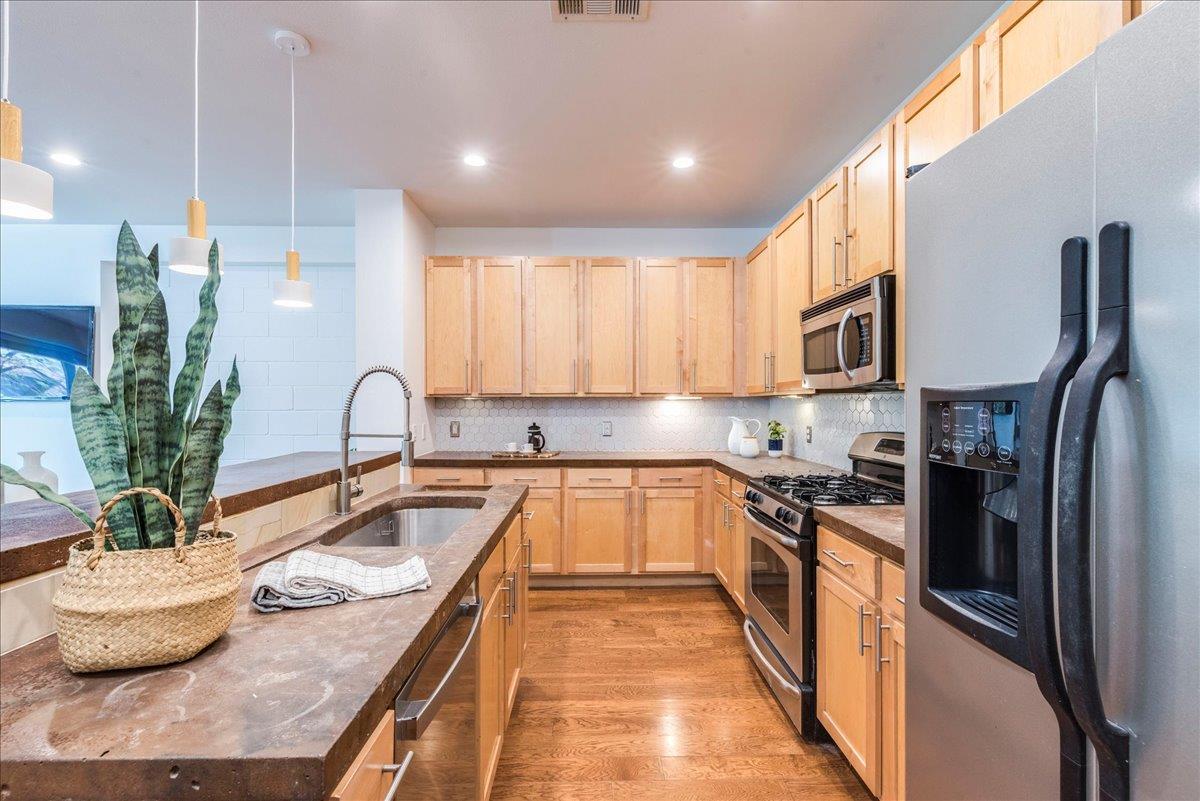 2608 E 6th St # 6, Austin, TX 78702