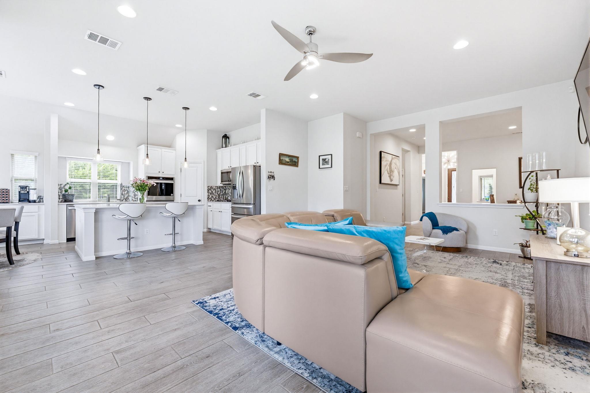 848 Mediterranean Dr, Leander, TX 78641