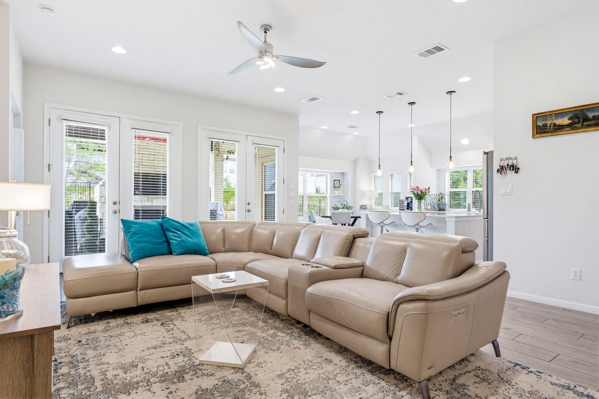 848 Mediterranean Dr, Leander, TX 78641