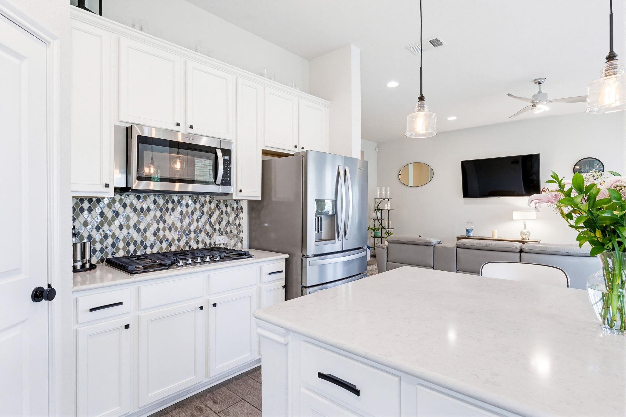 848 Mediterranean Dr, Leander, TX 78641