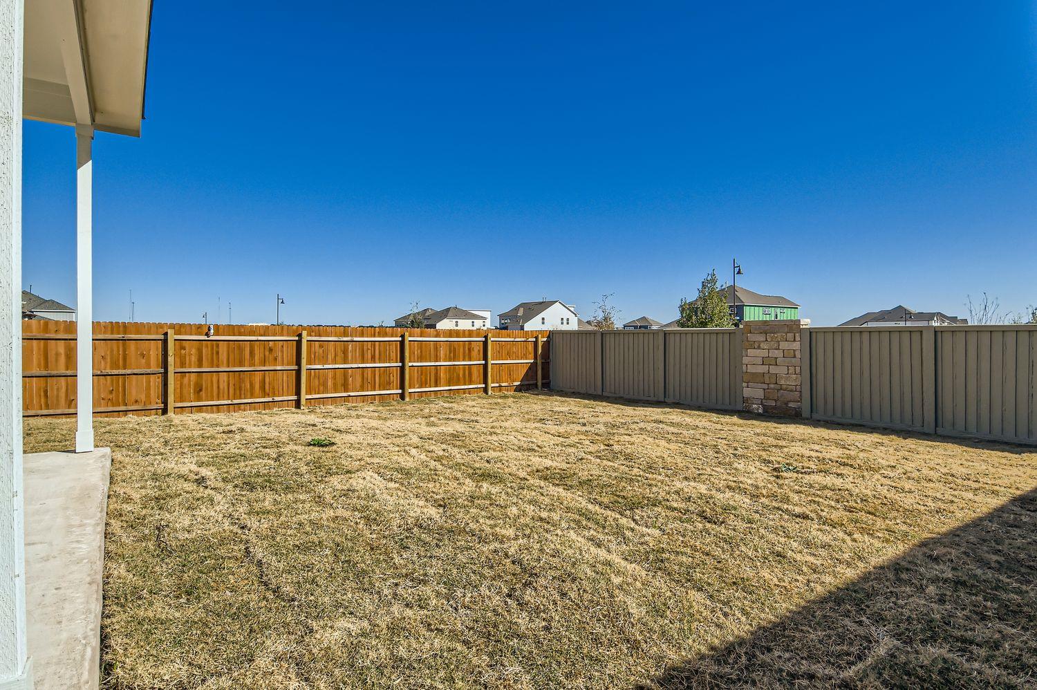 140 Bennington Dr, Liberty Hill, TX 78642