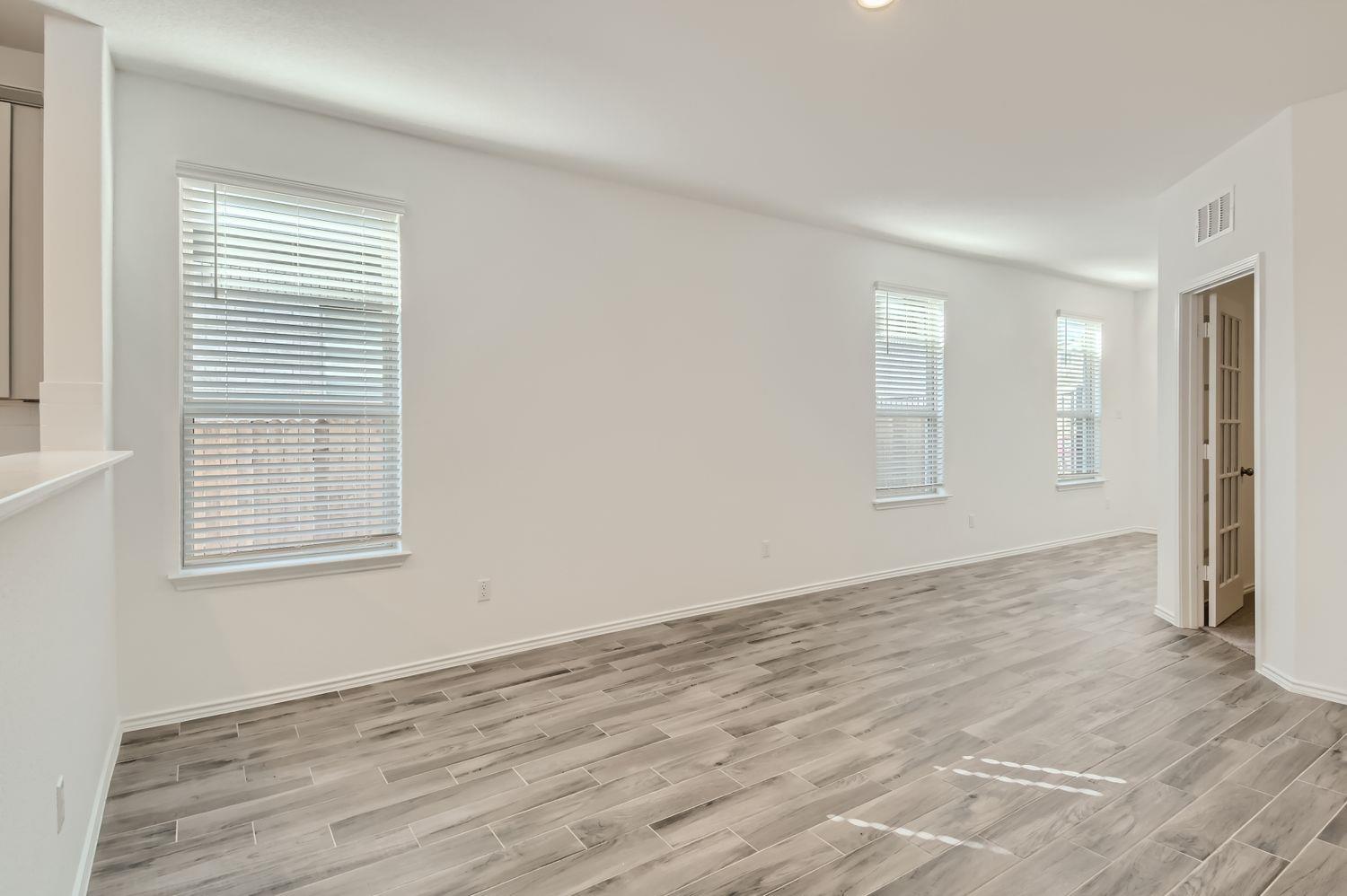 140 Bennington Dr, Liberty Hill, TX 78642