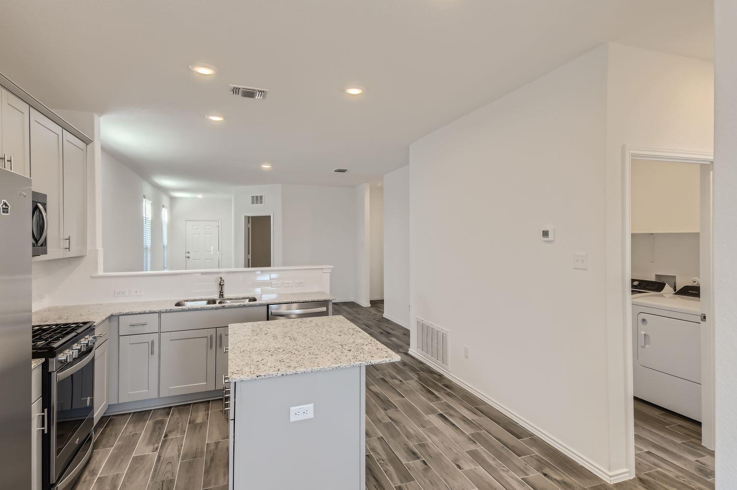 140 Bennington Dr, Liberty Hill, TX 78642