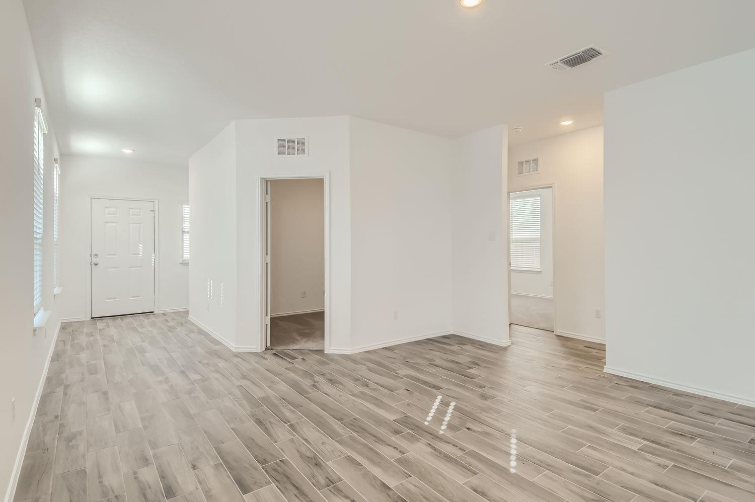 140 Bennington Dr, Liberty Hill, TX 78642
