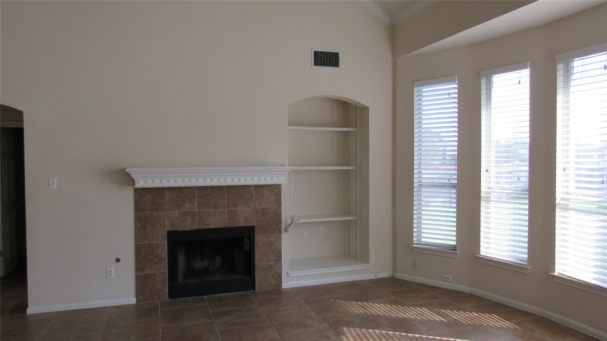 2033 Creole Dr, Austin, TX 78727
