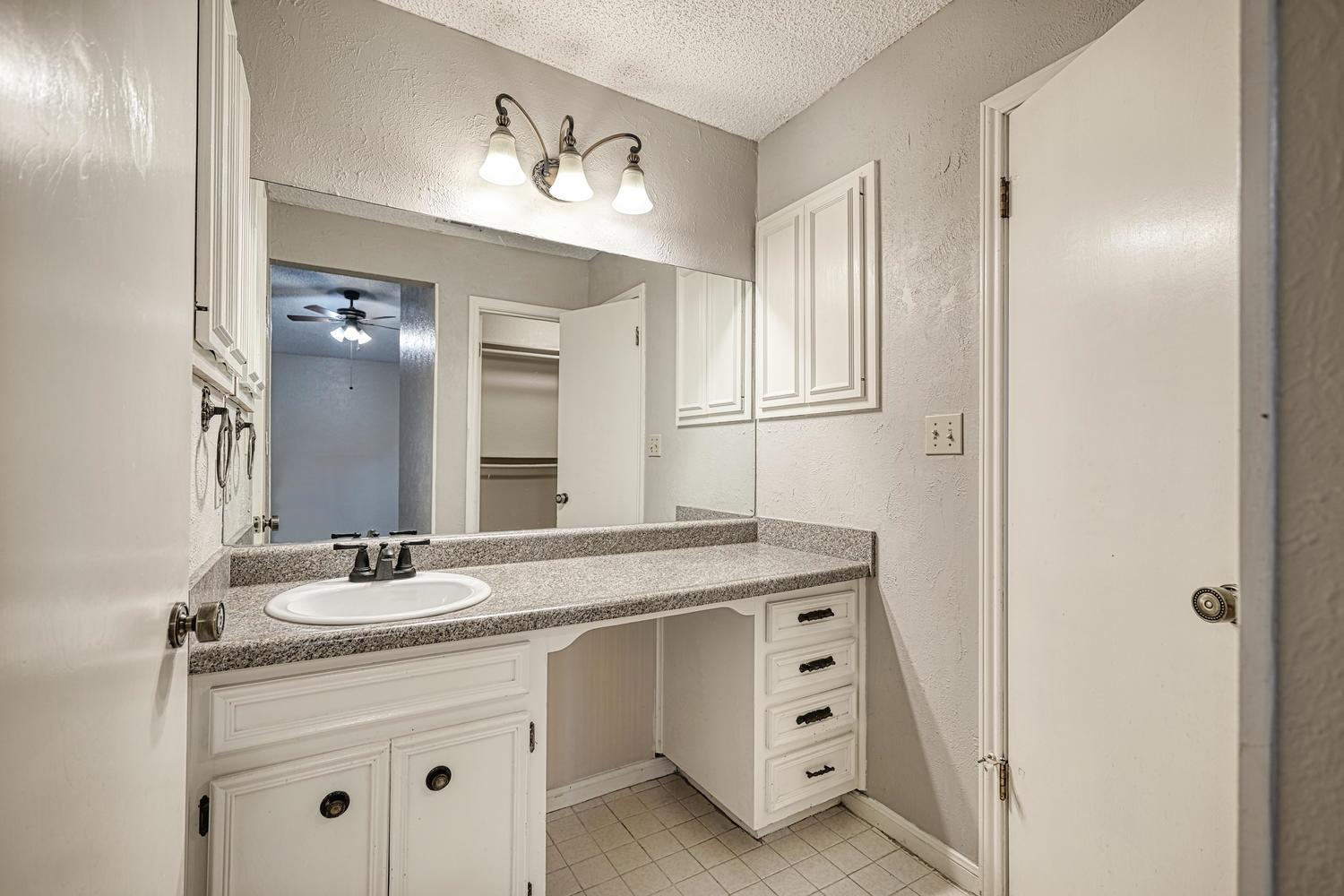 3114 Honey Tree Ln, Austin, TX 78746