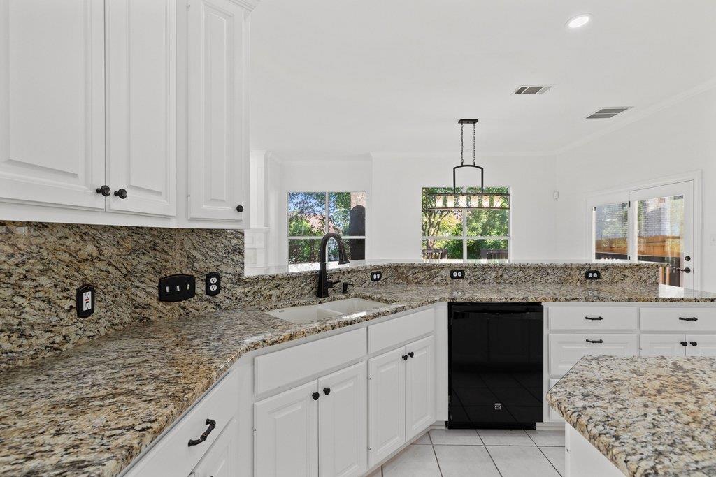 1613 CHURCHWOOD Cv, Austin, TX 78746