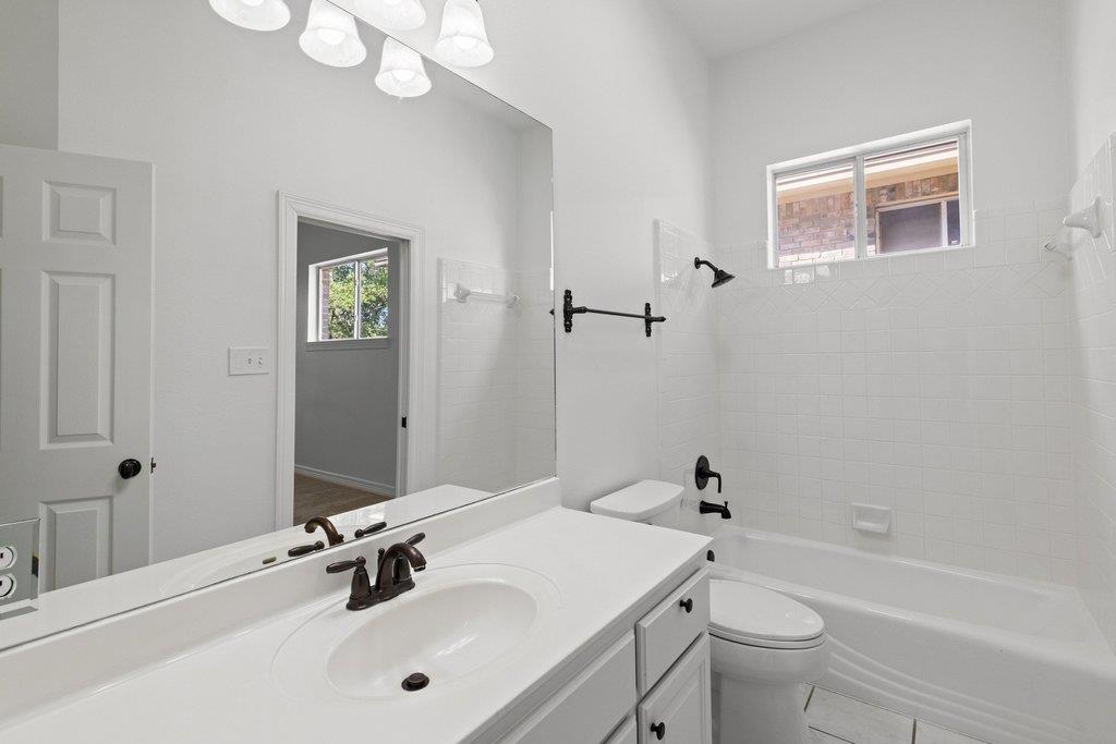 1613 CHURCHWOOD Cv, Austin, TX 78746